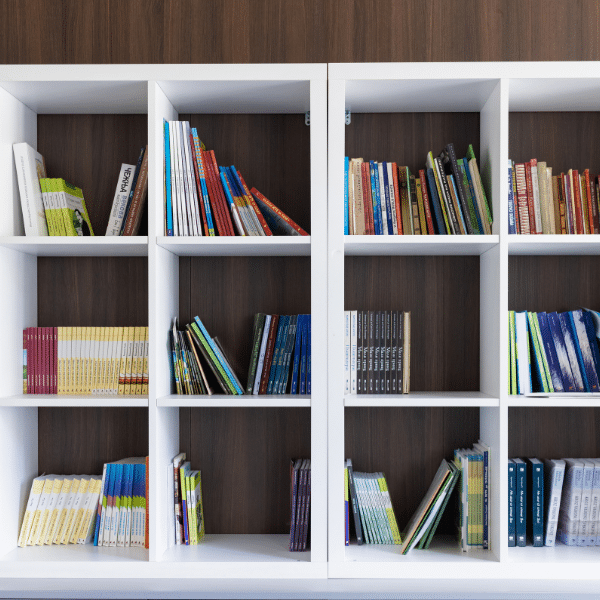 Organized bookshelf for a classroom
